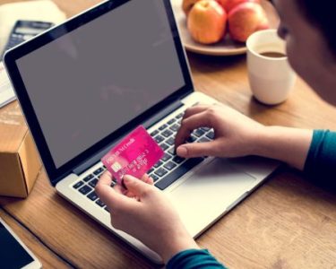 Formar a autónomos y pymes en e-commerce